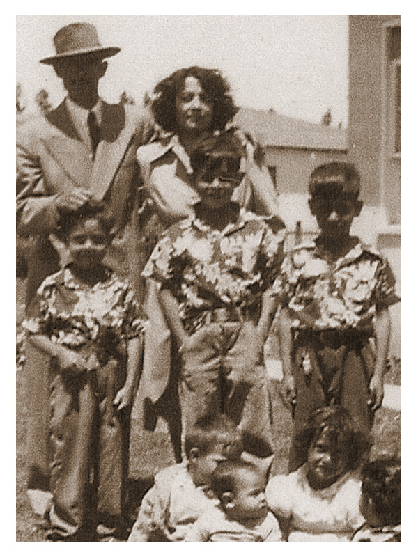 Carmen, Fernando and three of their children